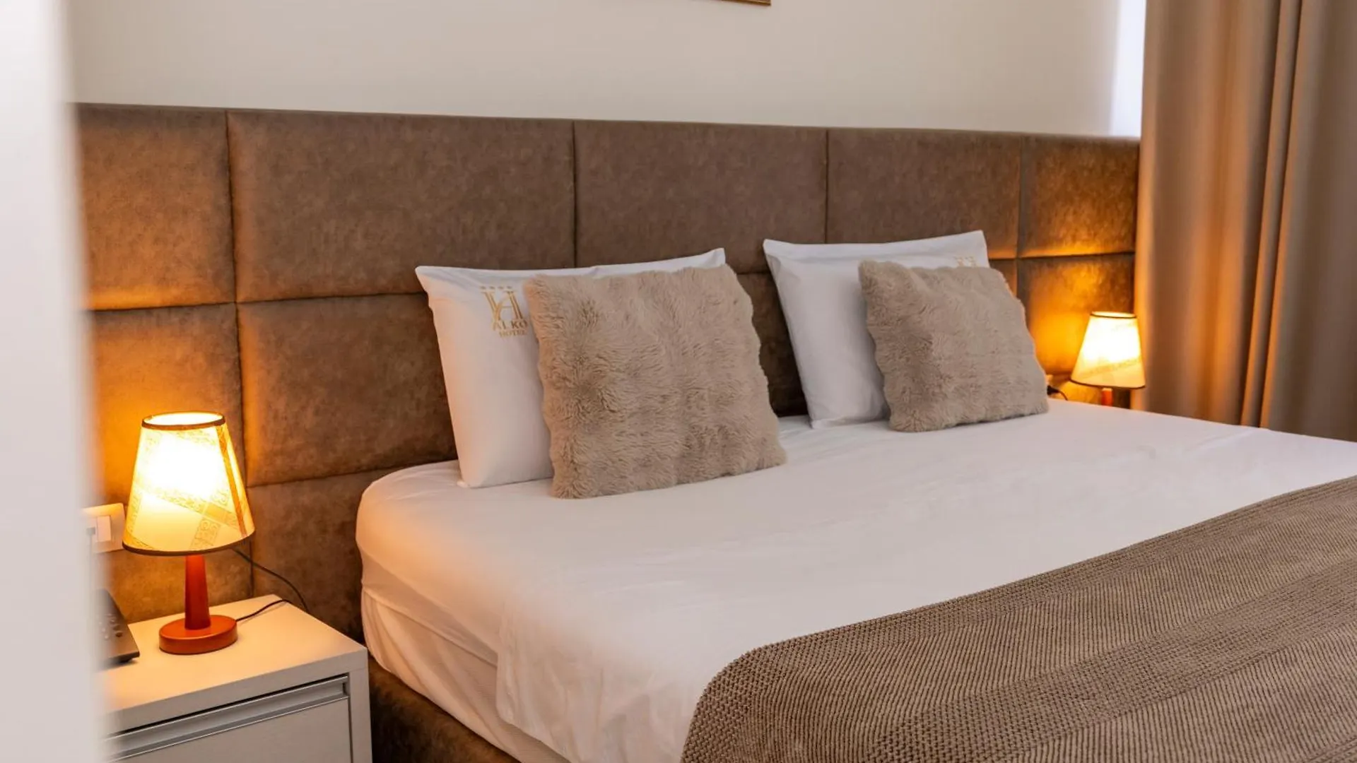 Alko Hotel Shkoder 4*,