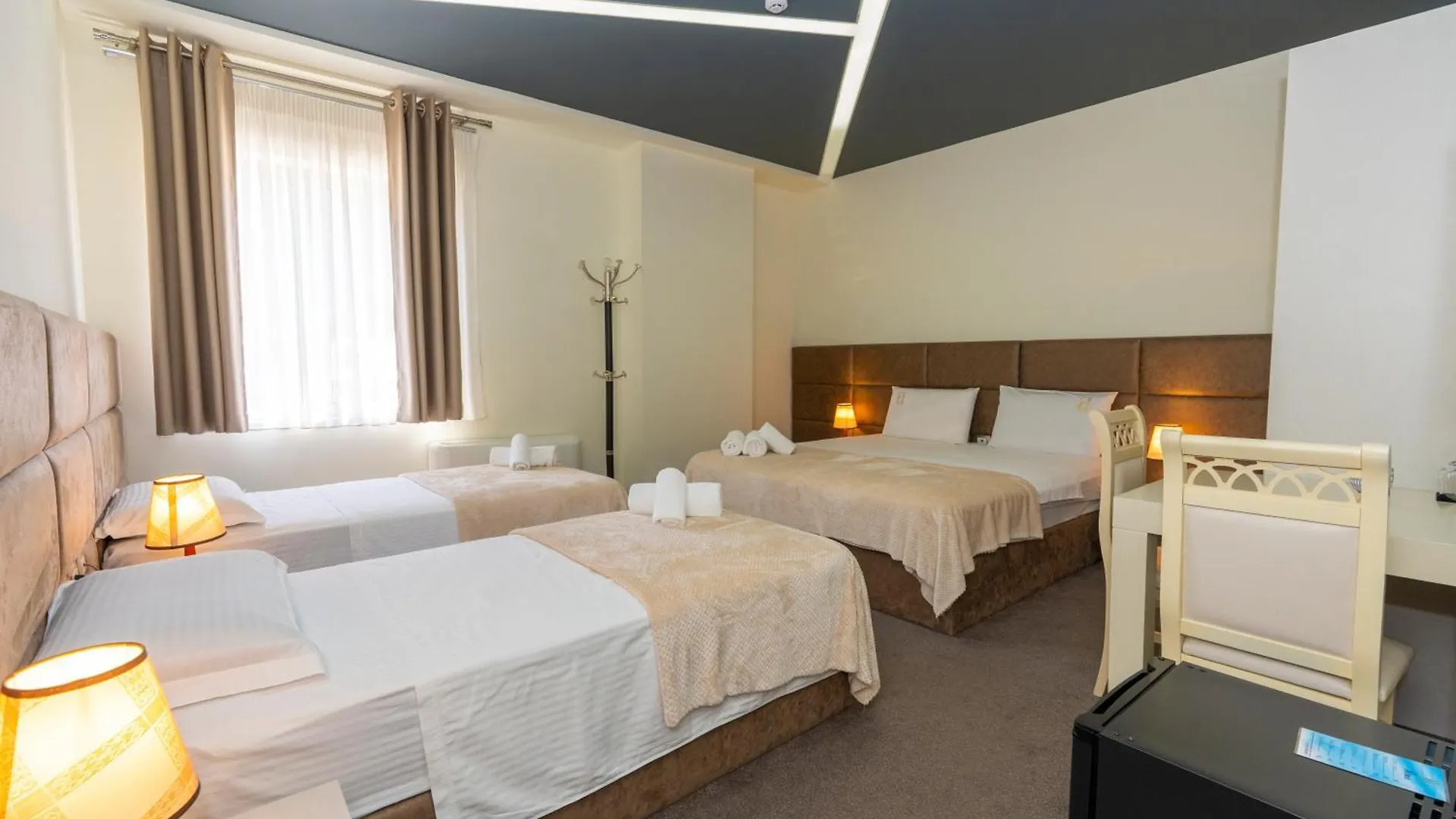 Alko Hotel Shkoder 4*,