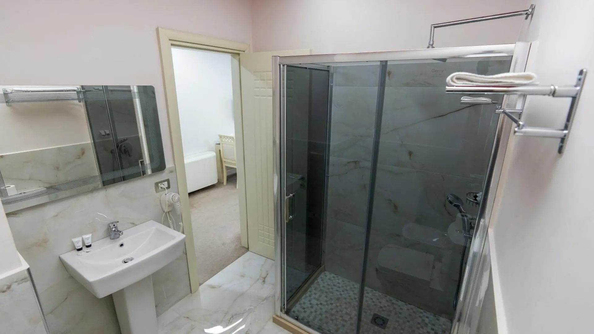 Alko Hotel Shkoder Albania