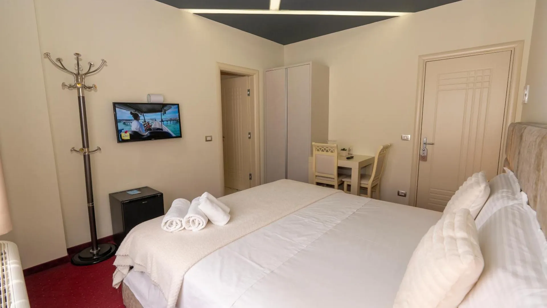 Alko Hotel Shkoder