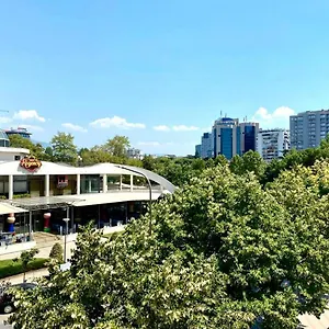 Bliri Shallvaret , Tirana Albania